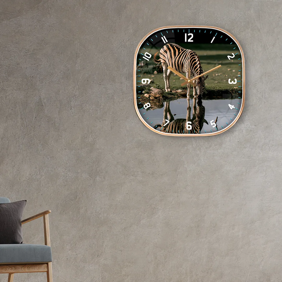 Attractive zebra wall clock