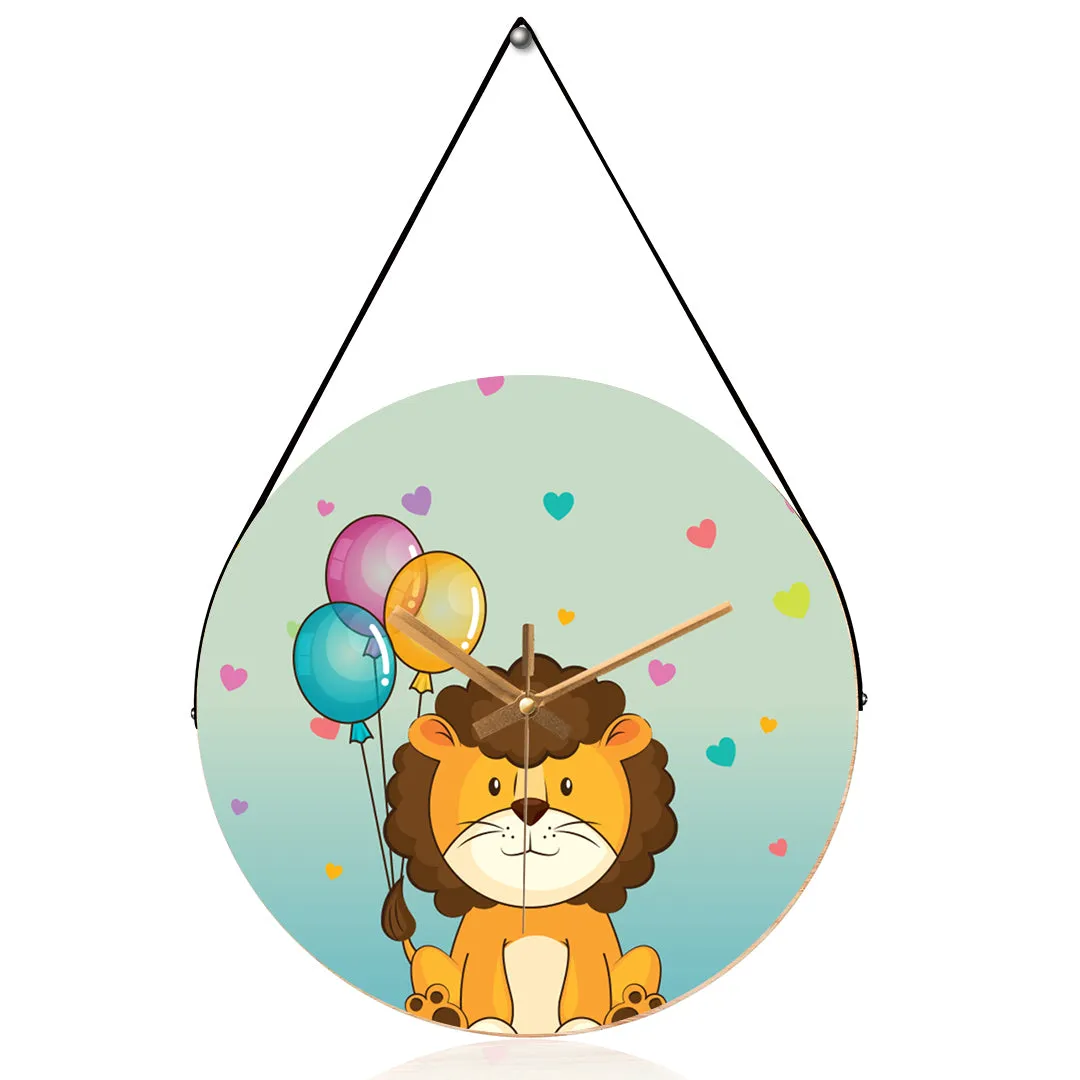 Balloon lion wall clock