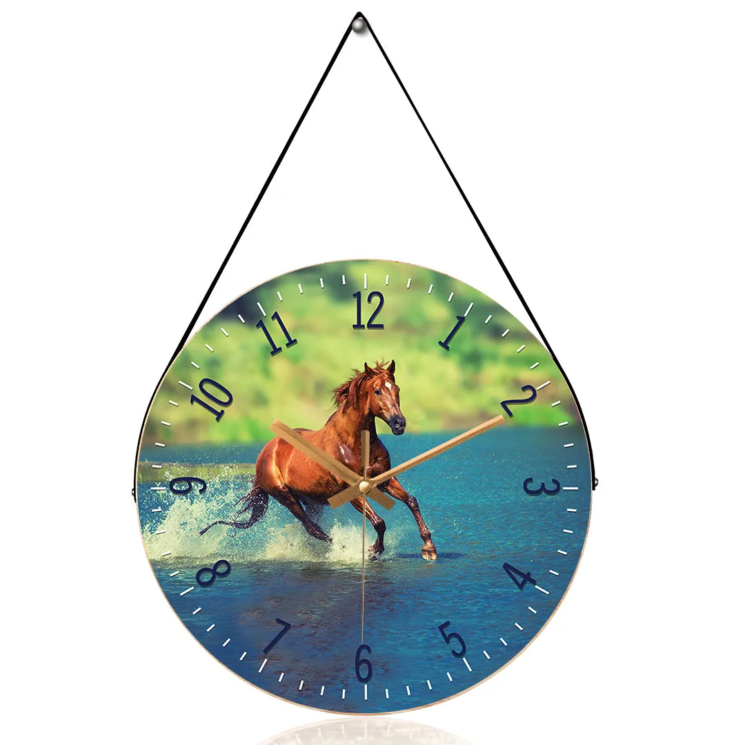 Beautiful brown horse wall clock